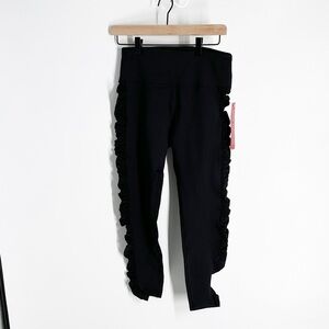 NWT Good American ruffle leggings sz 4